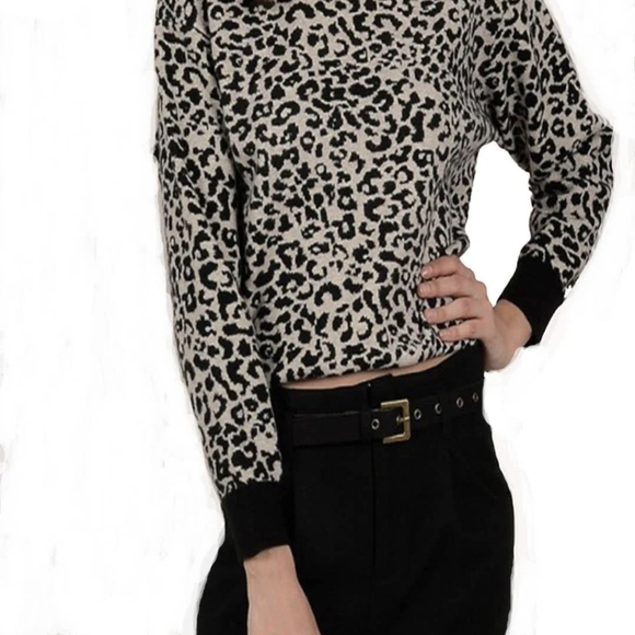 Molly Braken leopard print crew neck sweater size XS/S - Picture 15 of 15